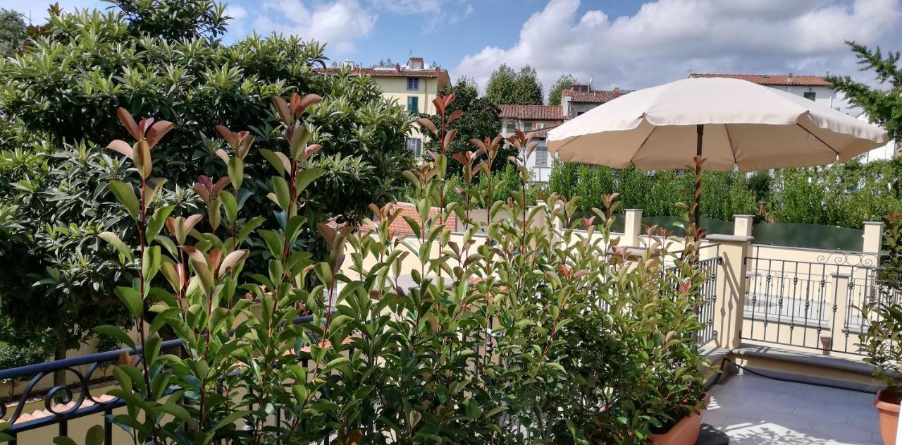 Casa Ridolfi Holiday Home -Una Terrazza Sui Giardini Di Pisa Luaran gambar